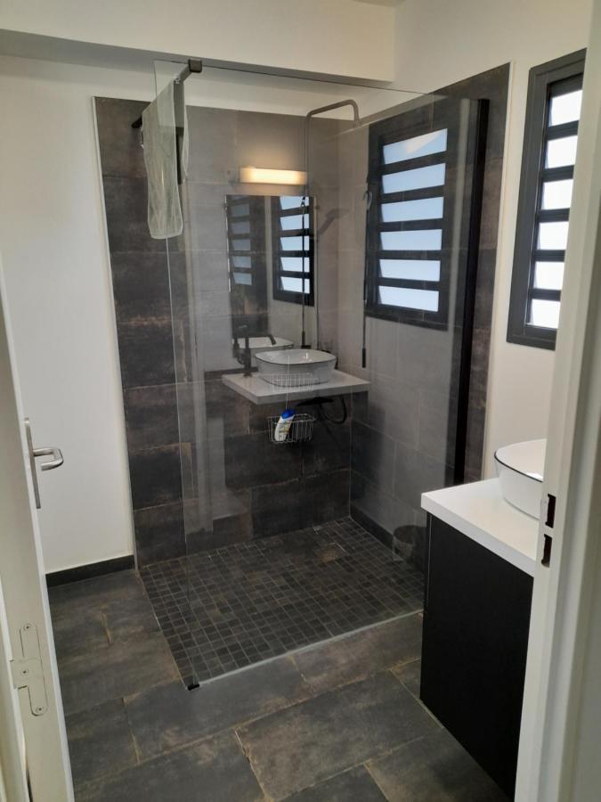 Chambre privée avec salle de bain, WC et jardin Étang-Salé les Bains Exterior foto